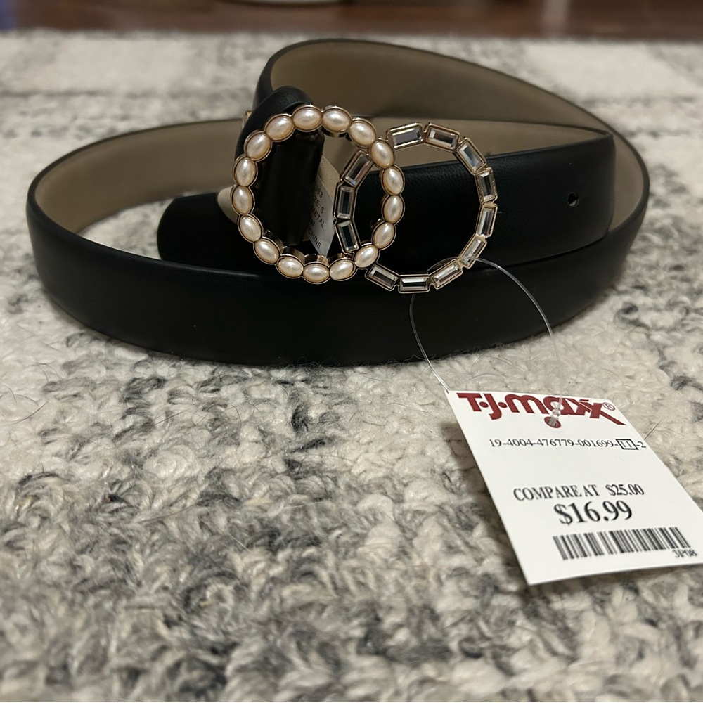 Vince Camuto Black Belt with pearl detail size s
